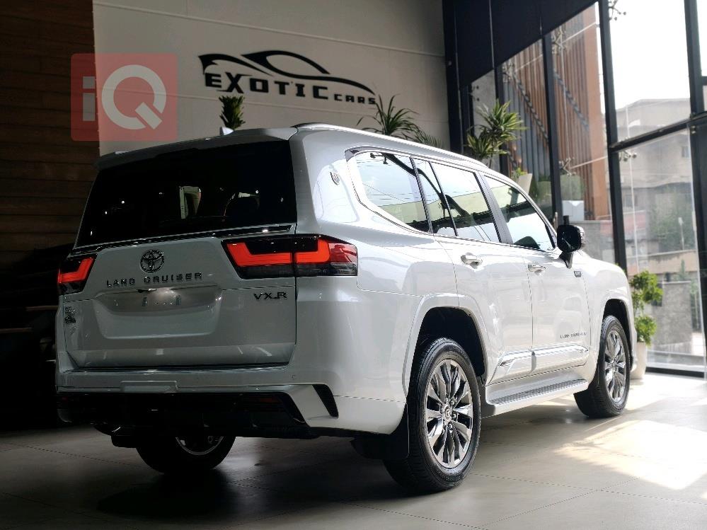 تويوتا لاندكروزر